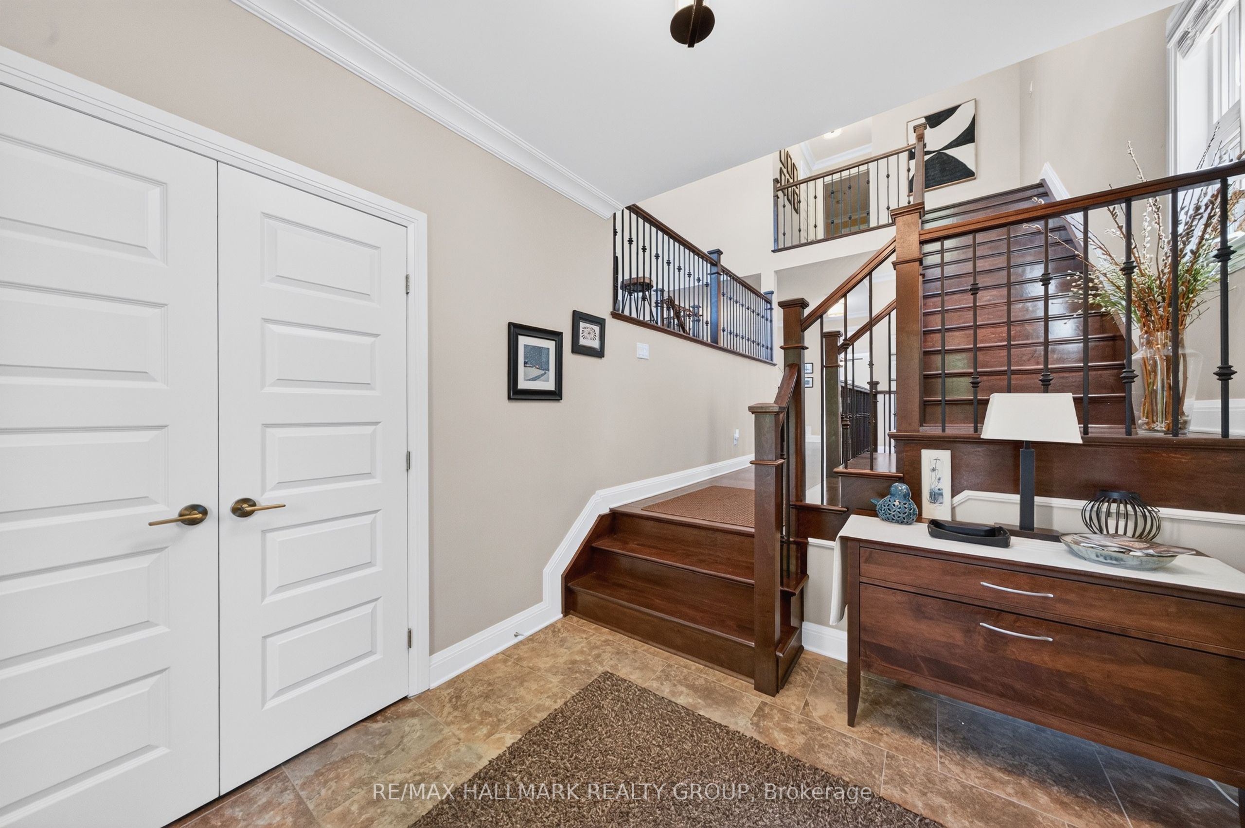 288 Selby Avenue Property Photo 5