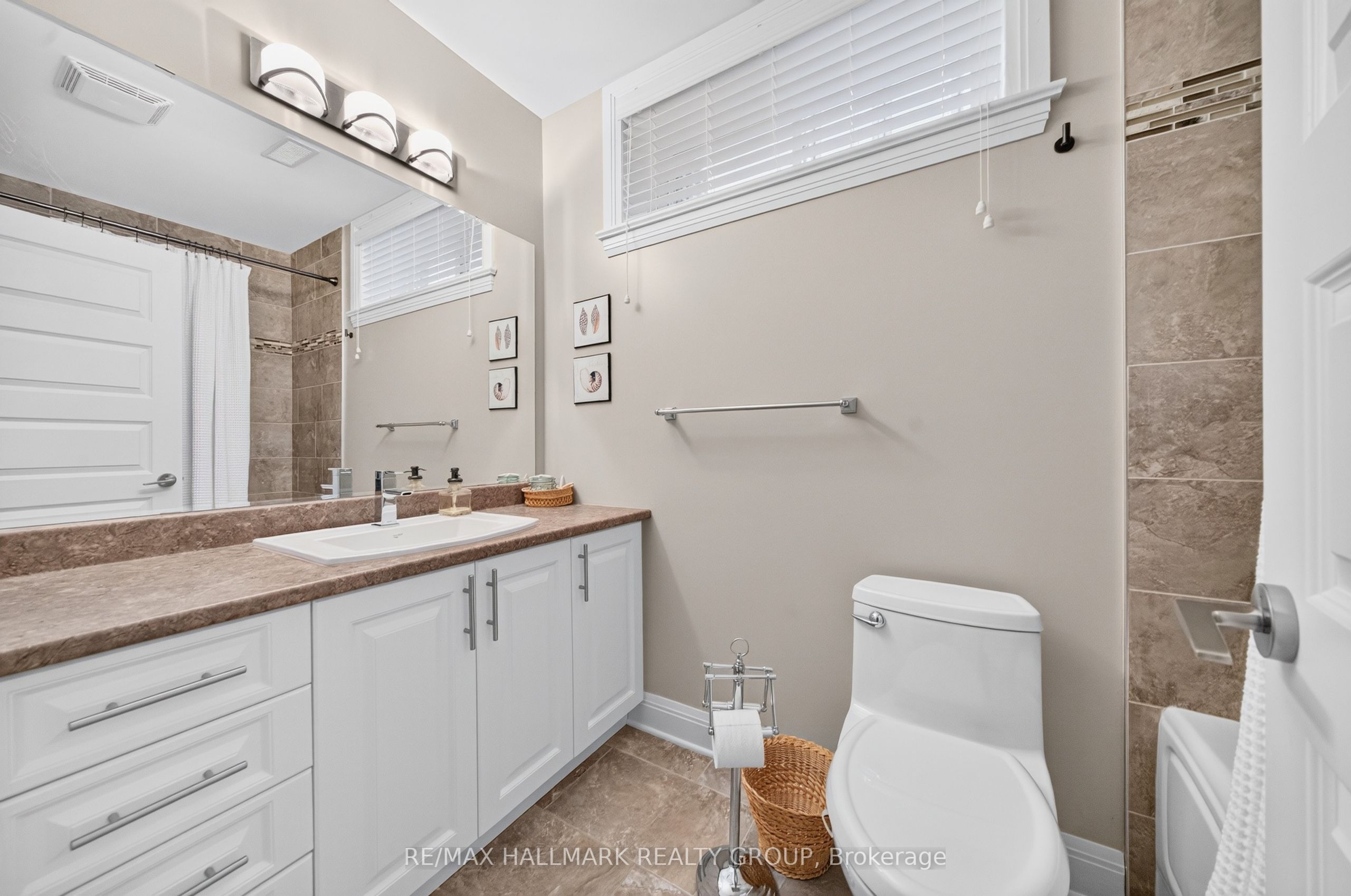 288 Selby Avenue Property Photo 44