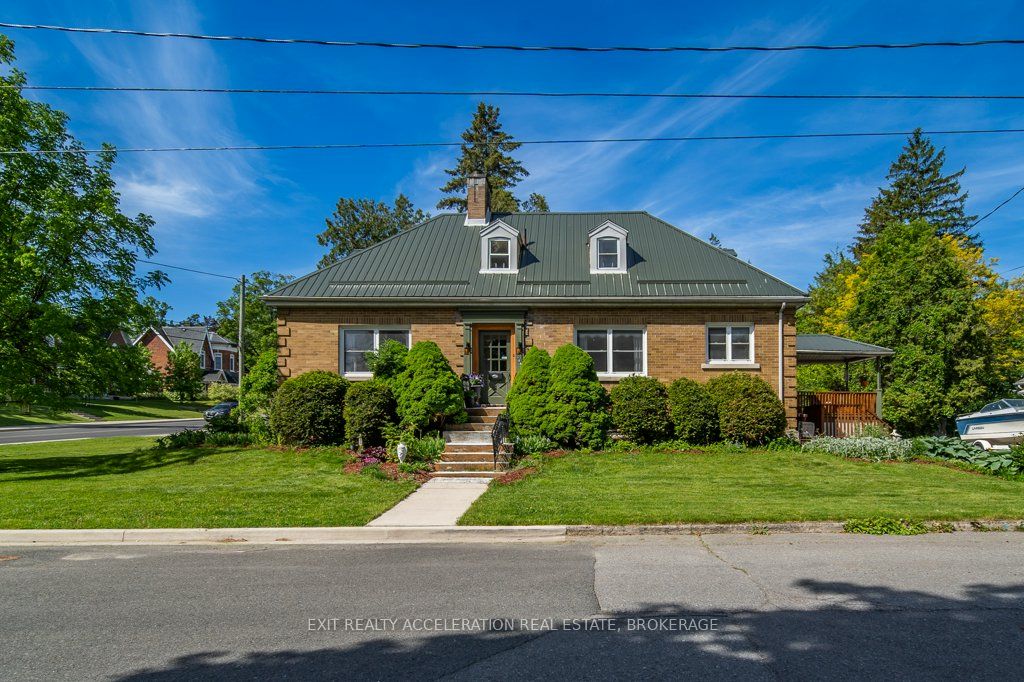 106 Donald Street Property Photo 3