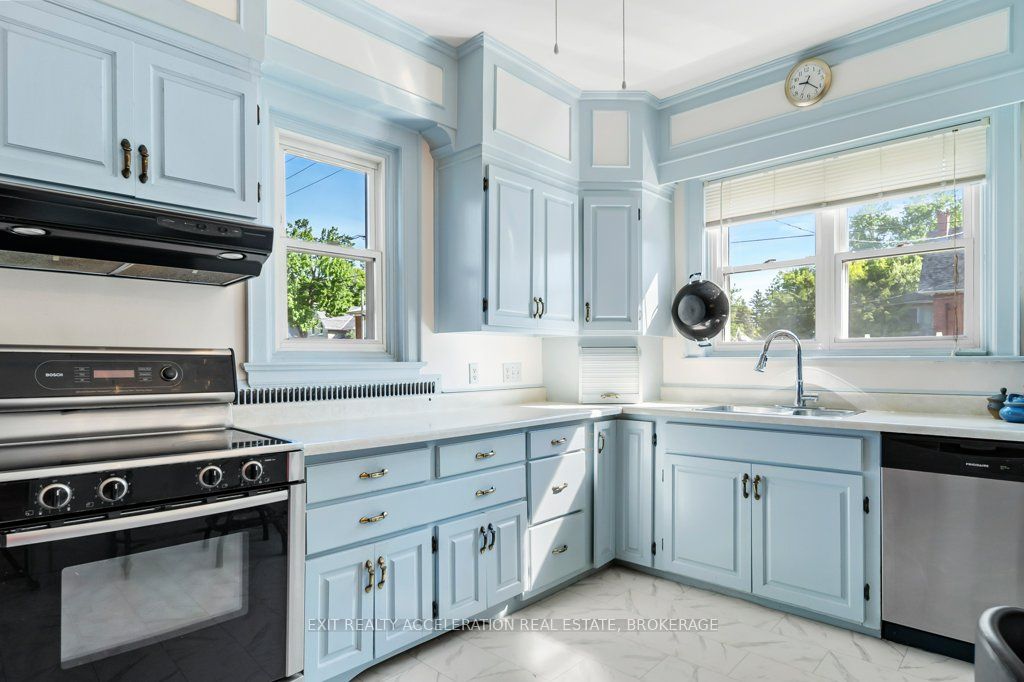 106 Donald Street Property Photo 11