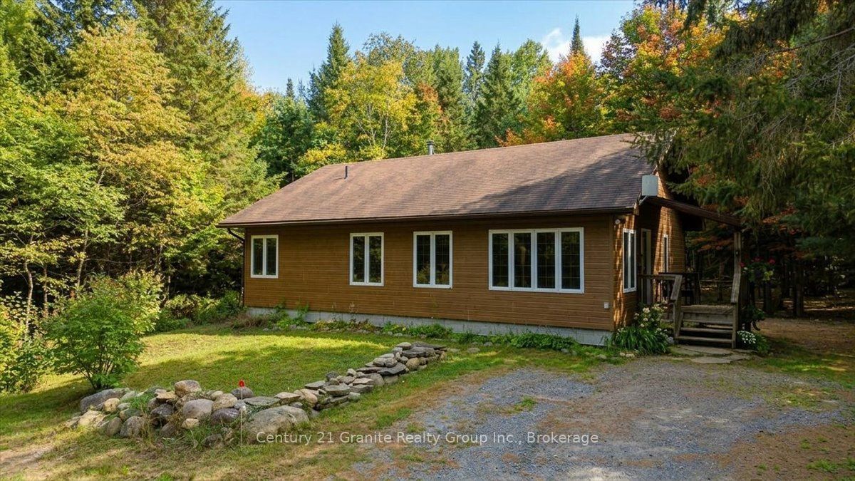 649 Madawaska Road Property Photo 2