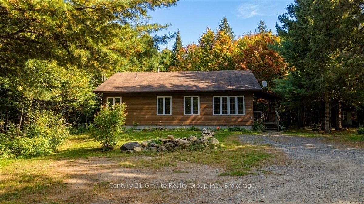 649 Madawaska Road Property Photo 3