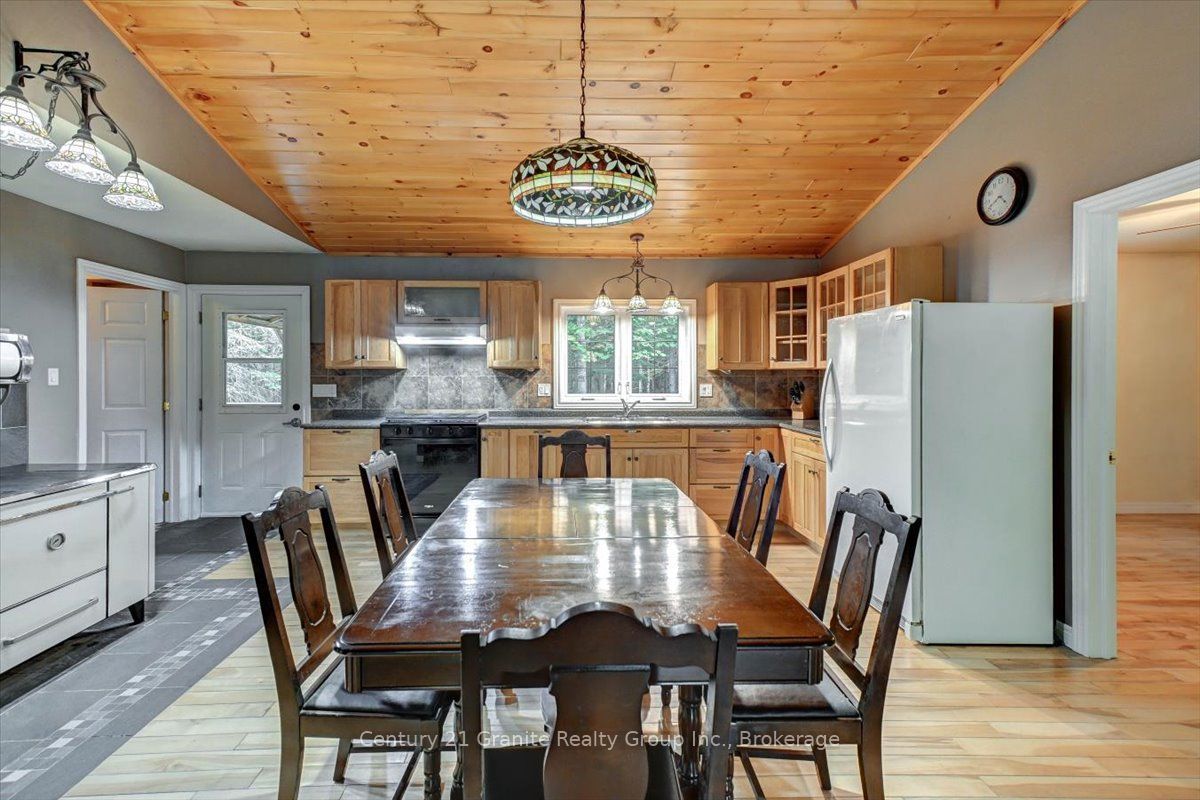 649 Madawaska Road Property Photo 7