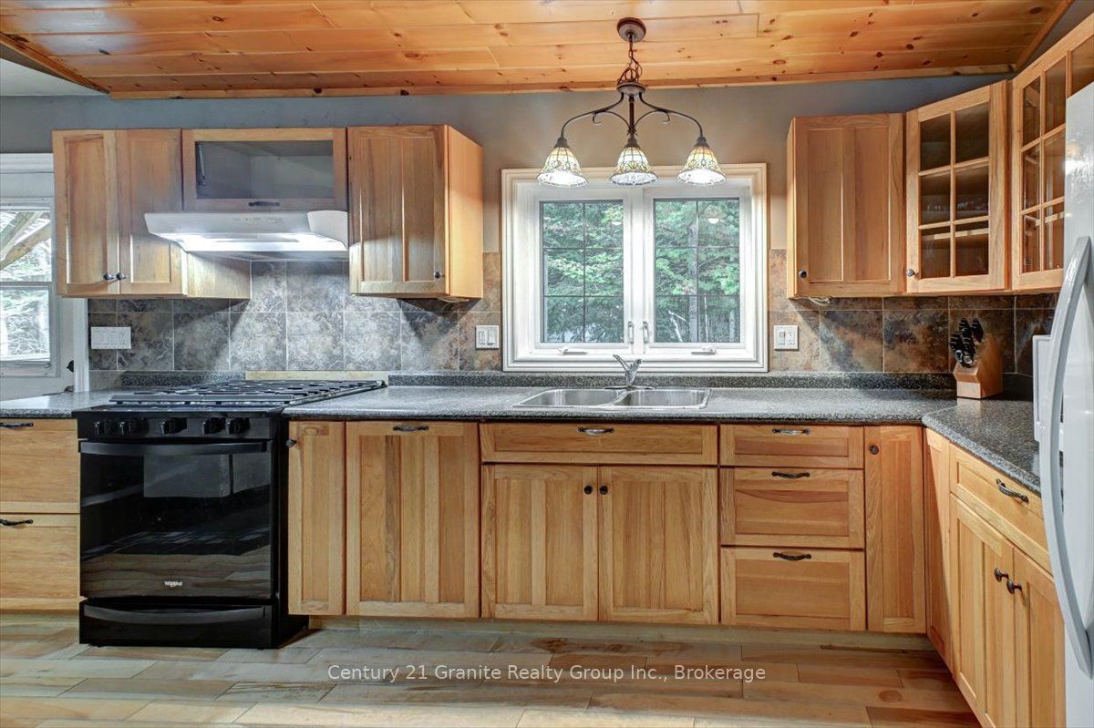 649 Madawaska Road Property Photo 10