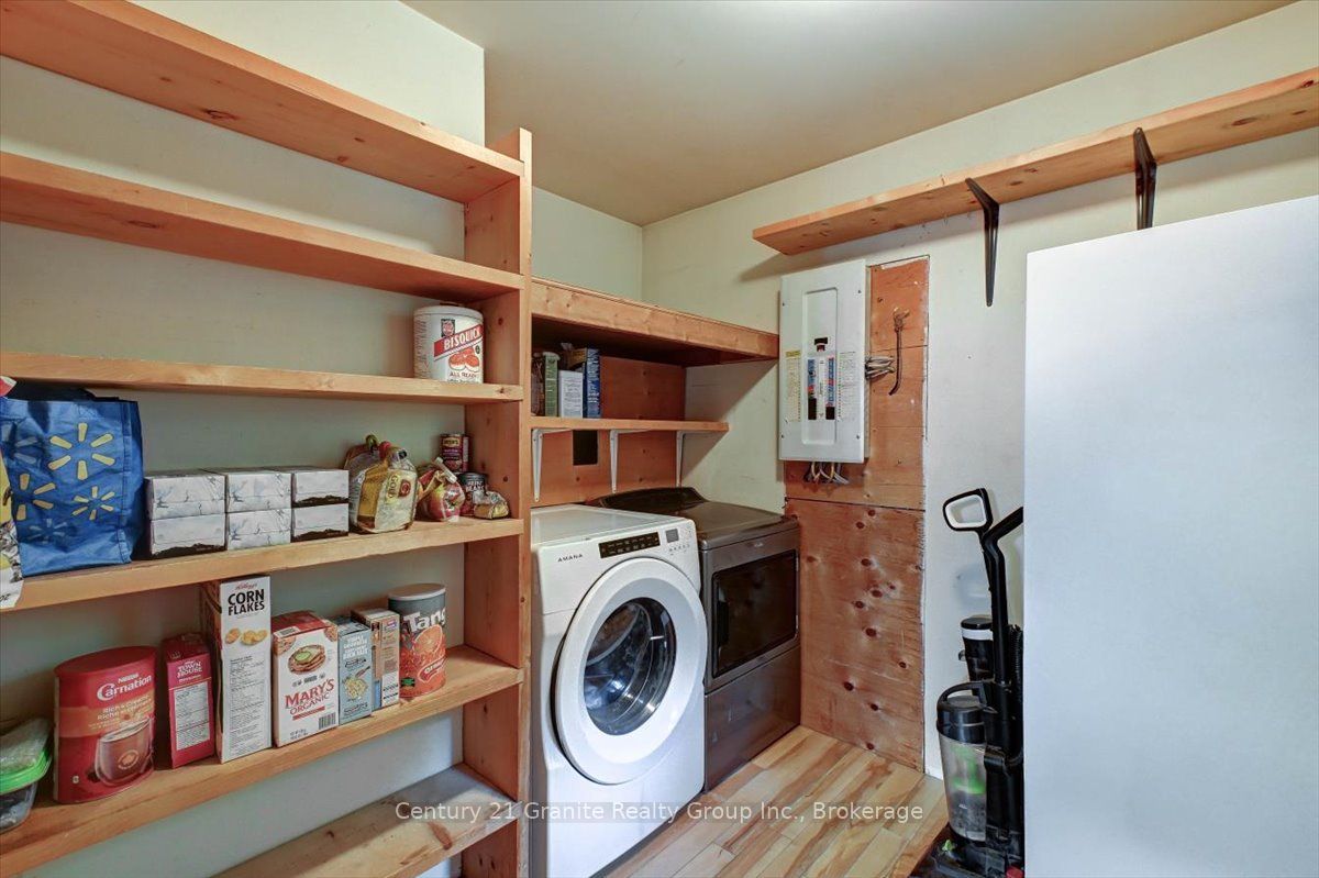 649 Madawaska Road Property Photo 14