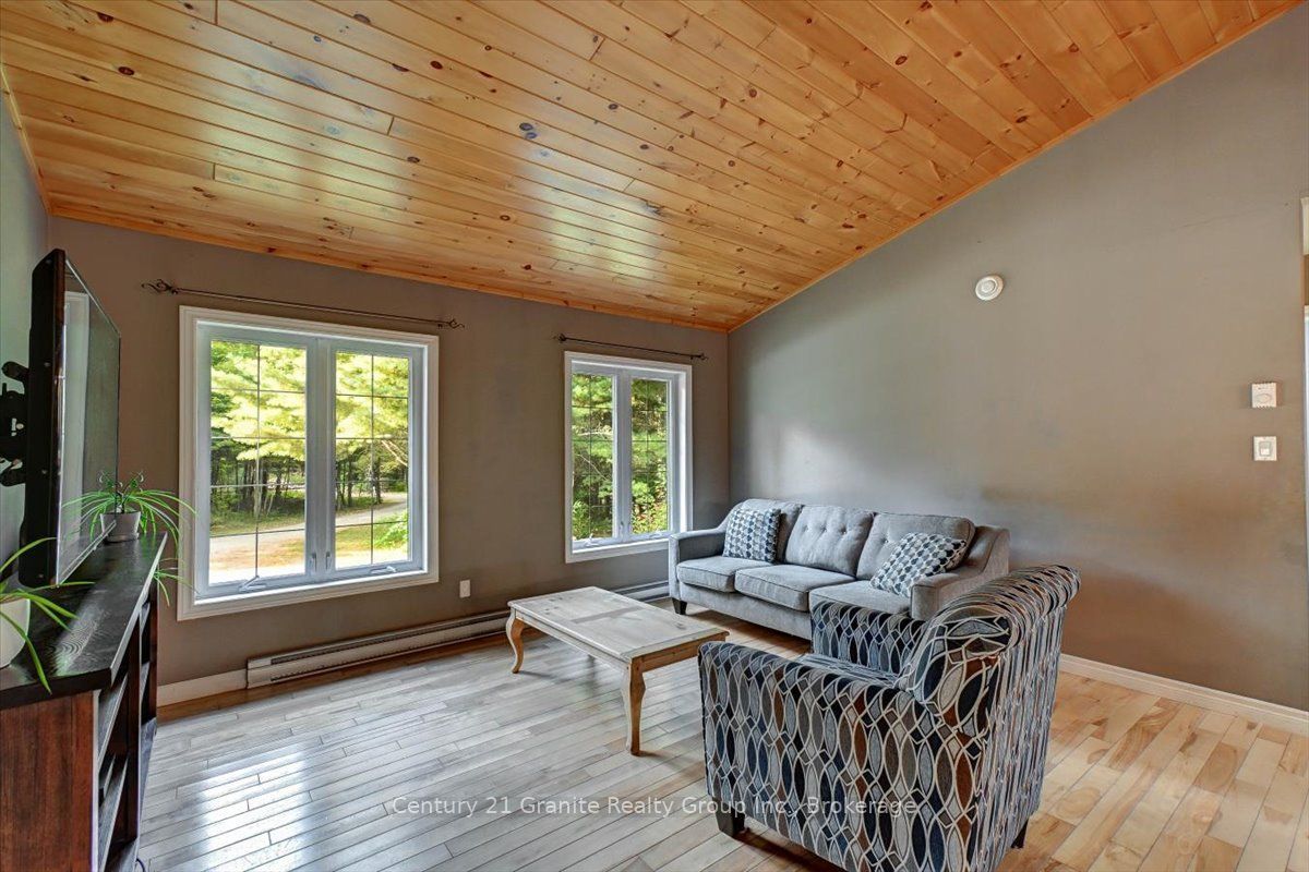 649 Madawaska Road Property Photo 15
