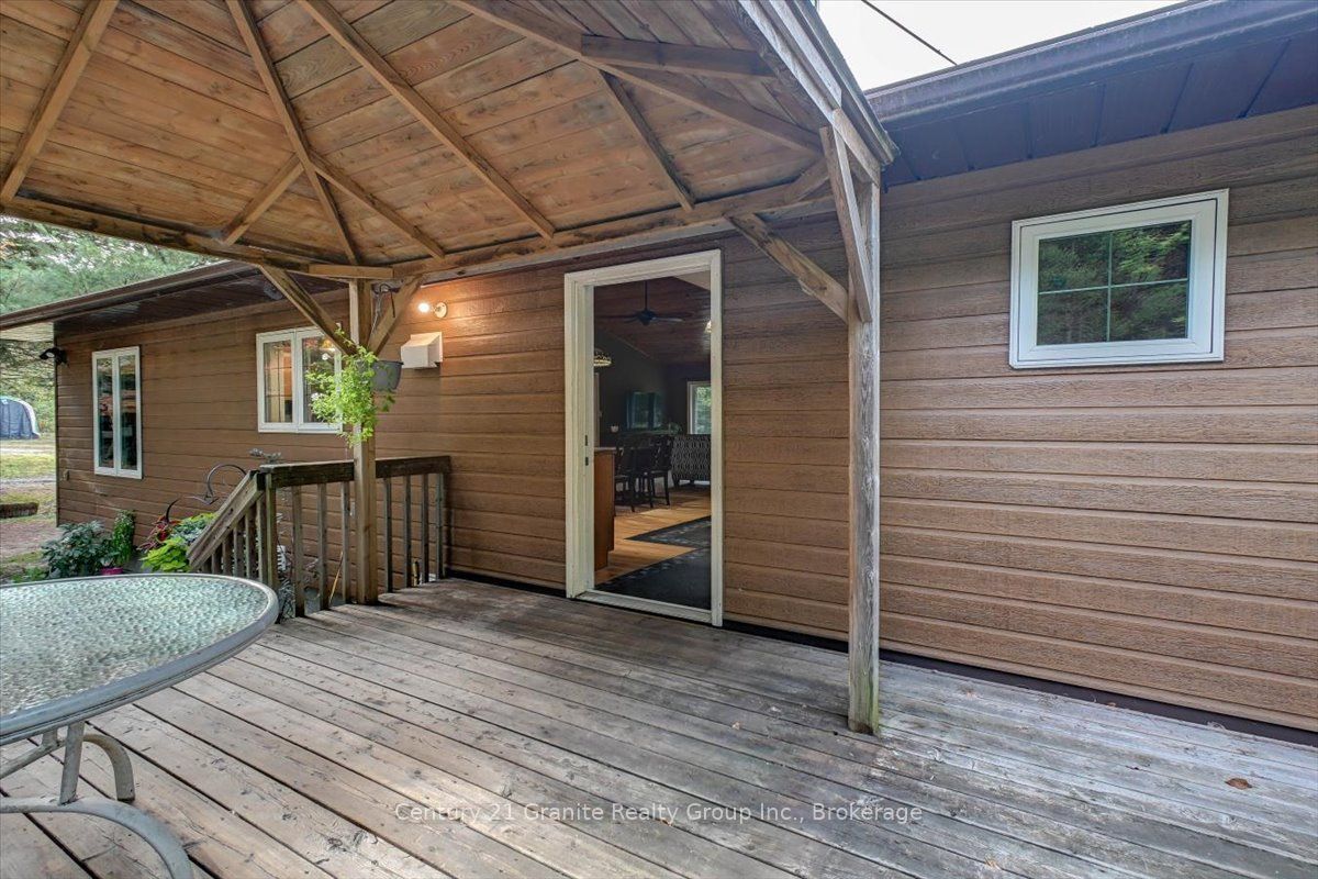 649 Madawaska Road Property Photo 30
