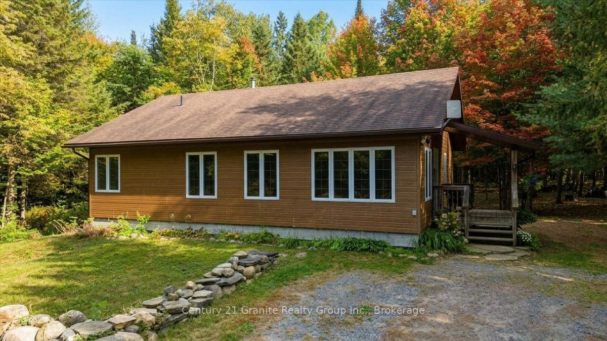 649 Madawaska Road Property Photo 31