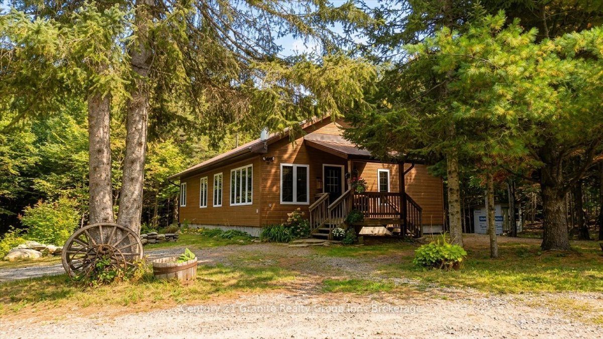 649 Madawaska Road Property Photo 32
