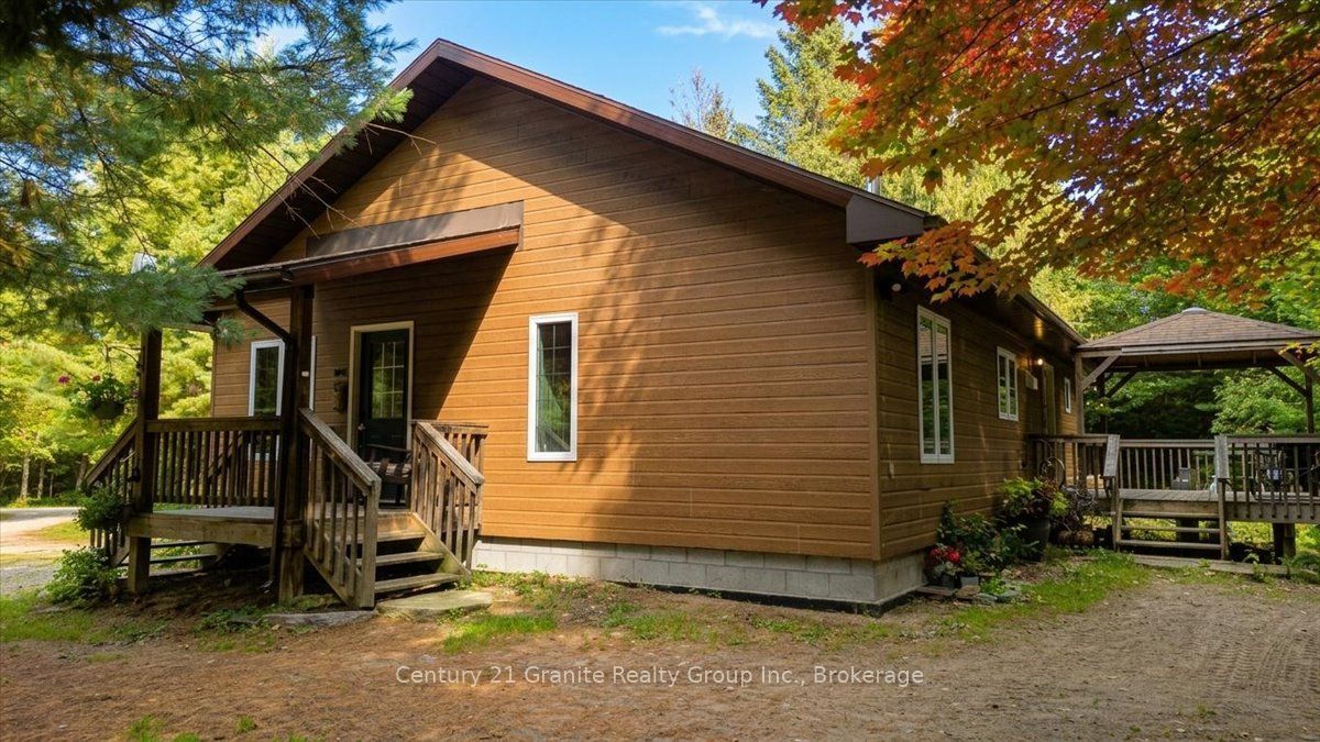 649 Madawaska Road Property Photo 34