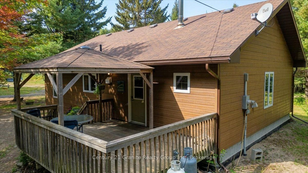 649 Madawaska Road Property Photo 36