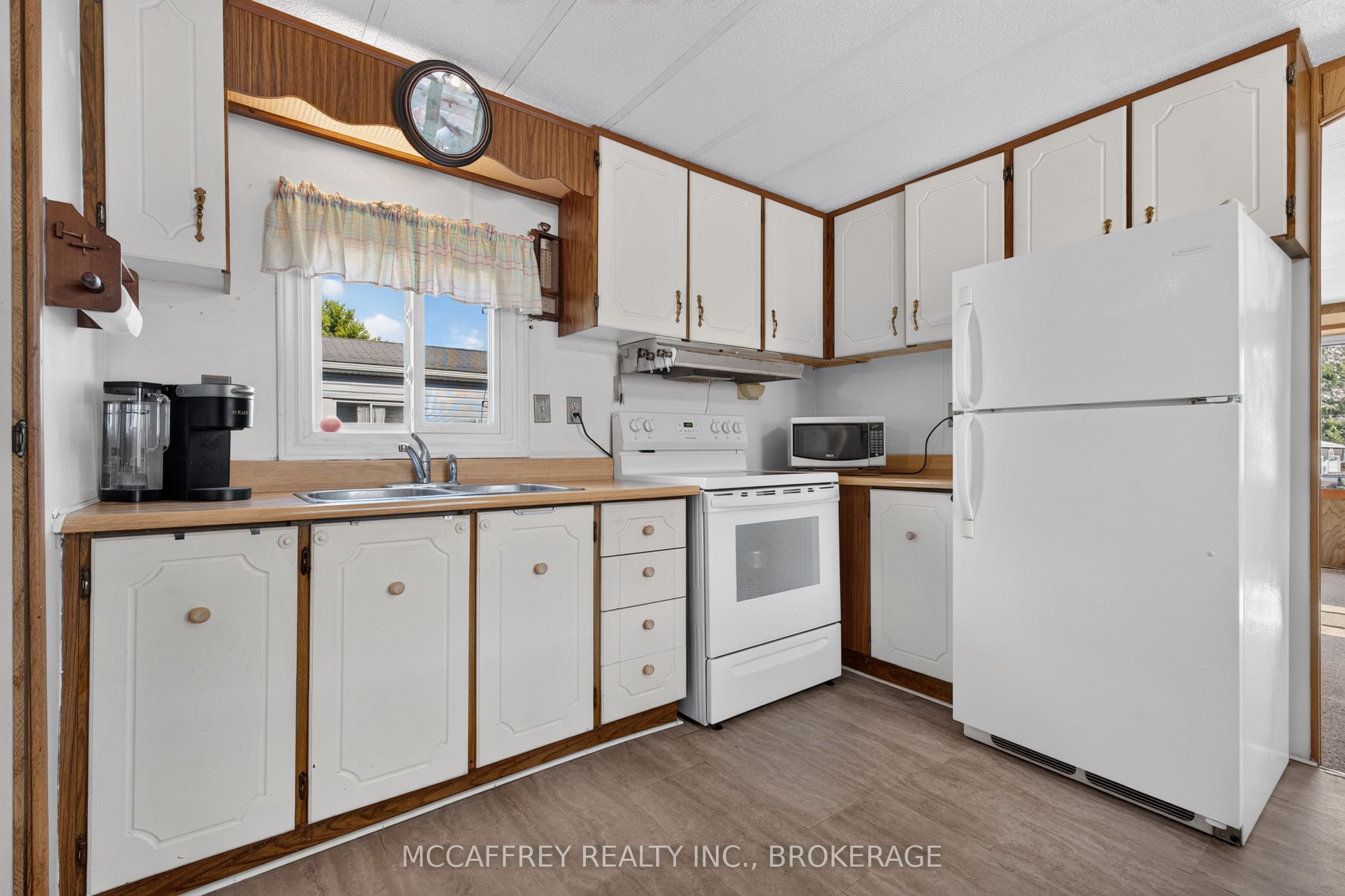 6 Cedar Street Property Photo 12
