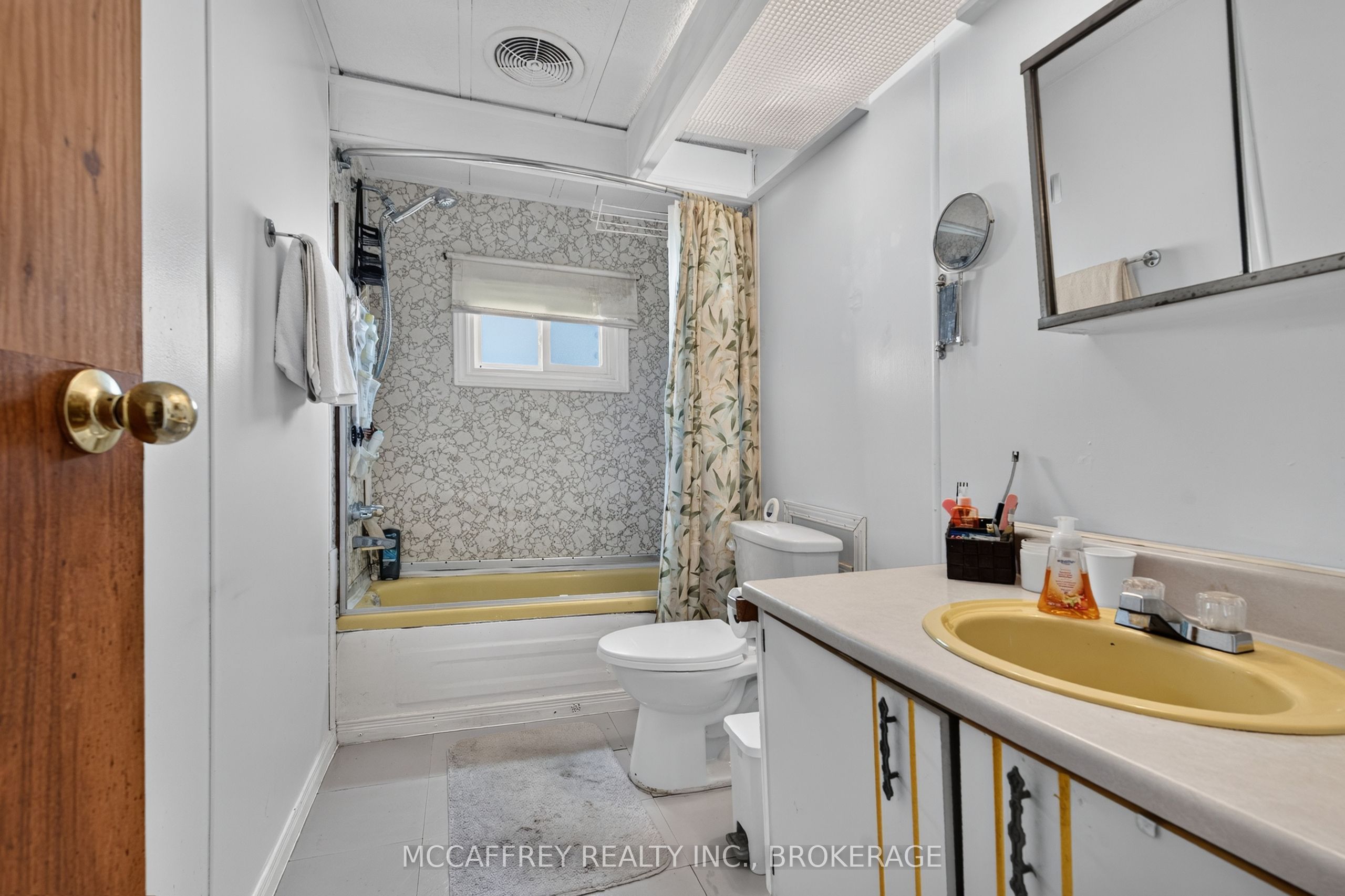 6 Cedar Street Property Photo 19