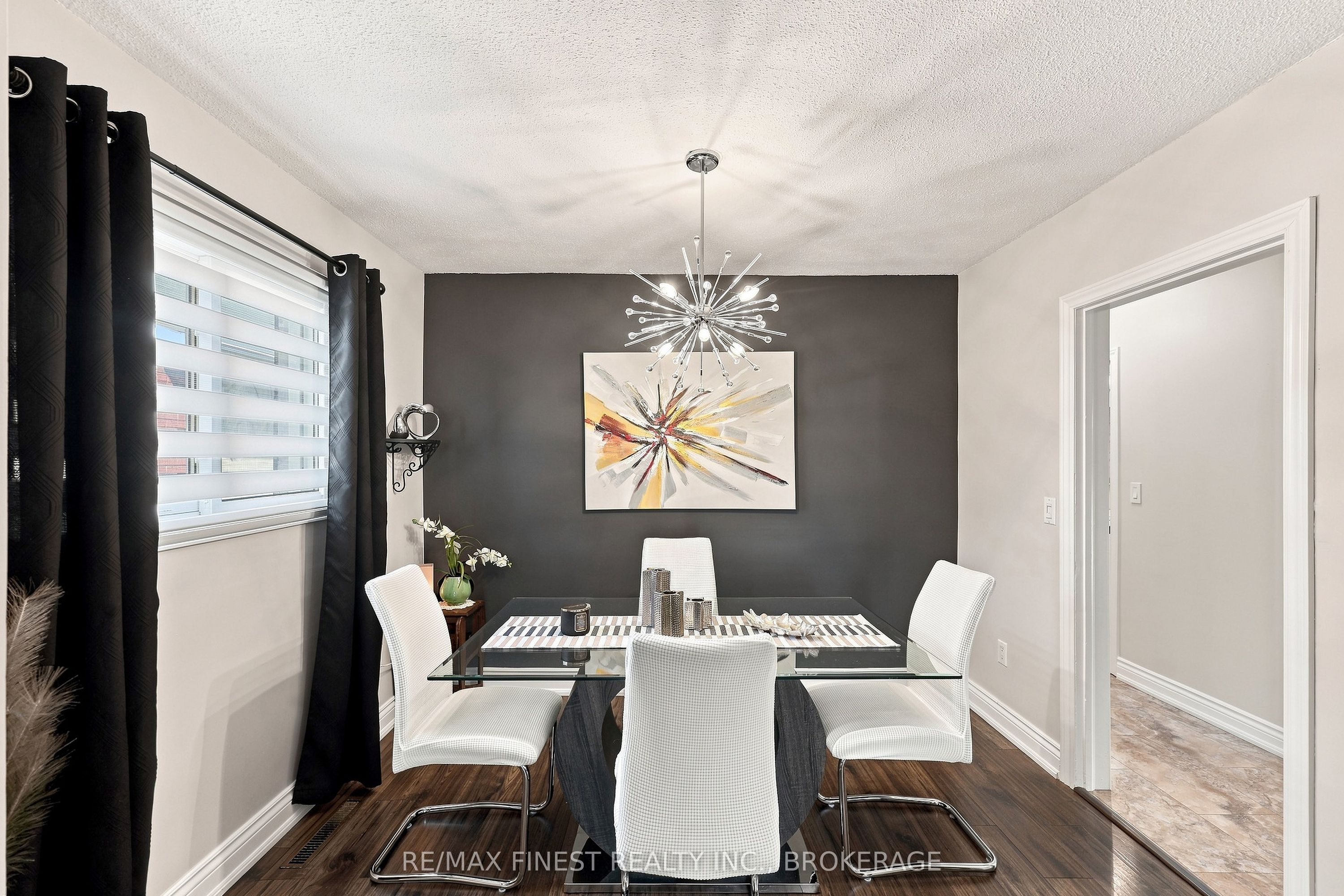 581 Division Street Property Photo 14