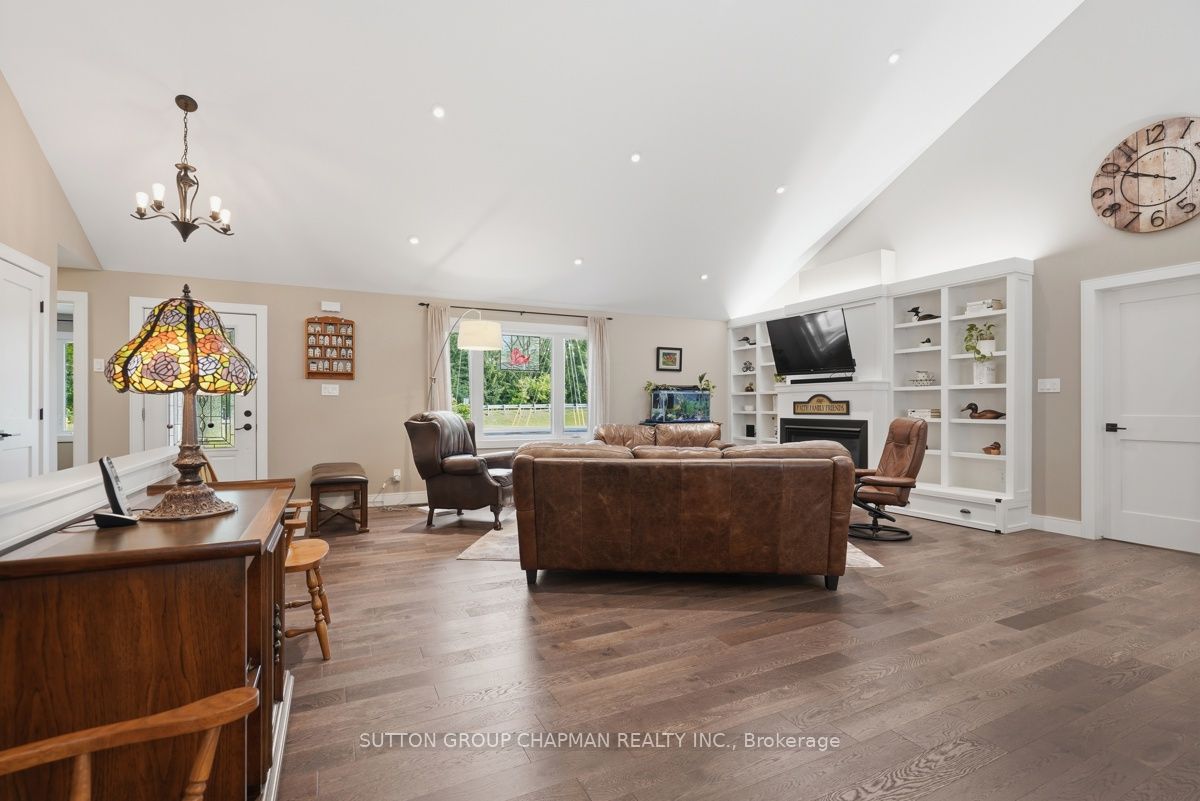 408 Old Riverside Drive Property Photo 8