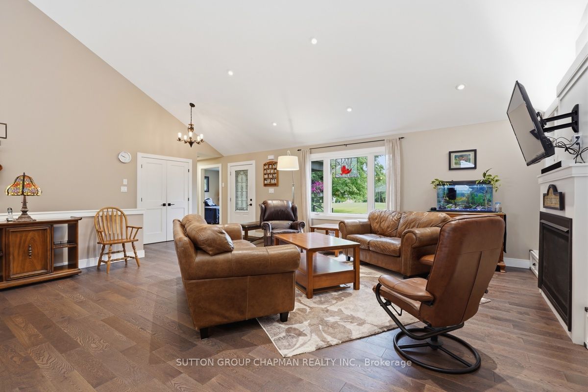 408 Old Riverside Drive Property Photo 9