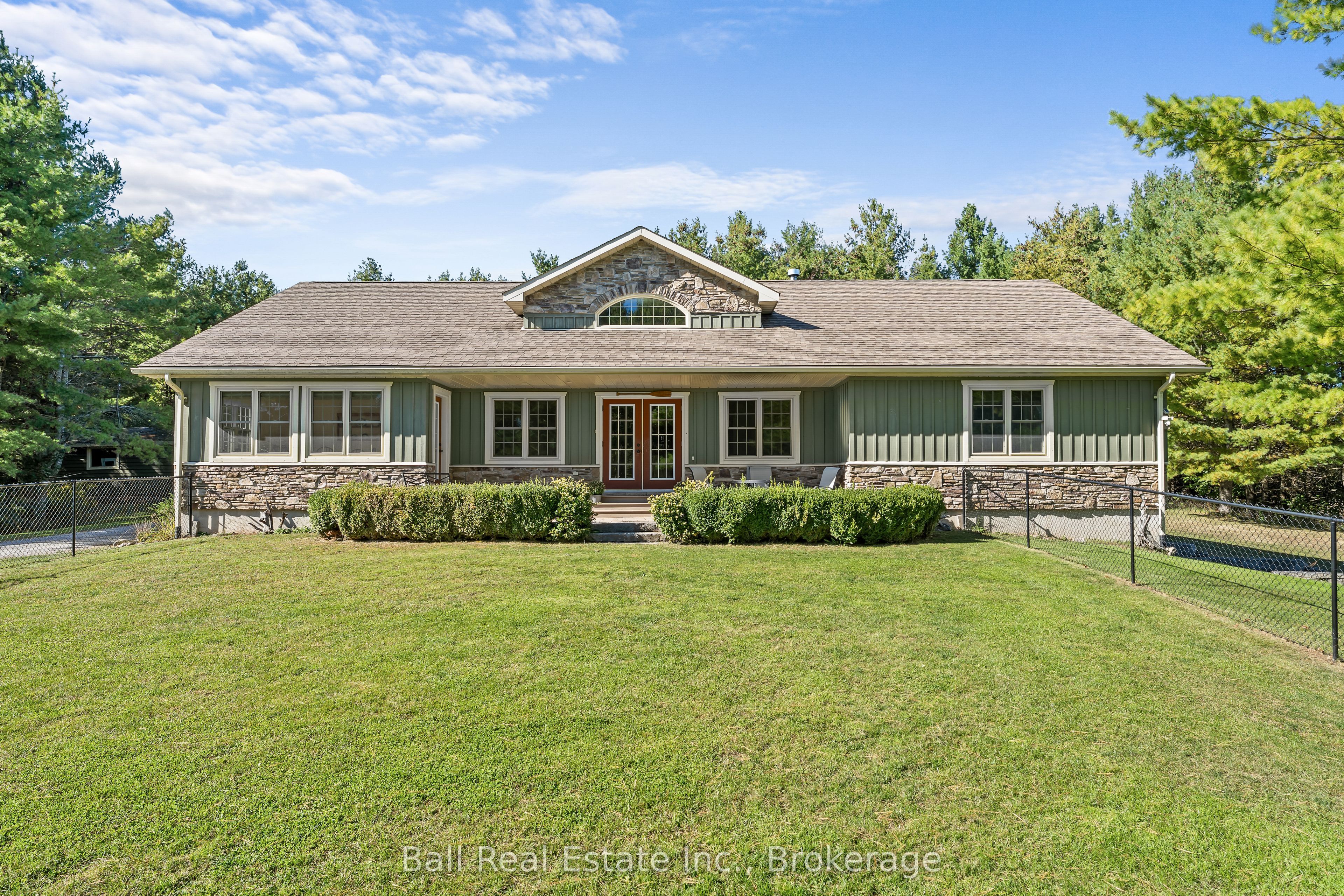 382 Lakehurst Circle Road Property Photo 1