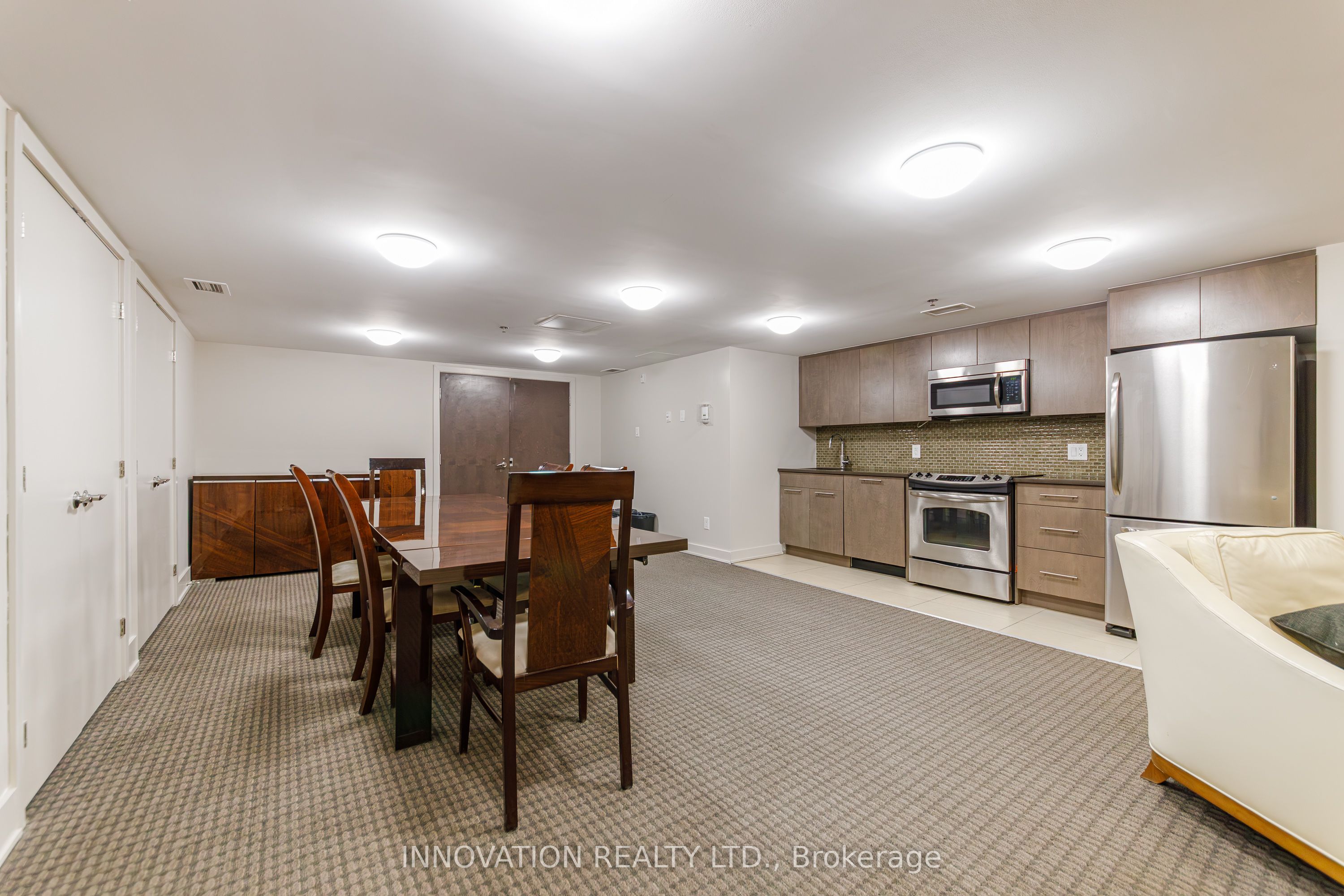 88 Richmond Road 209 Property Photo 28