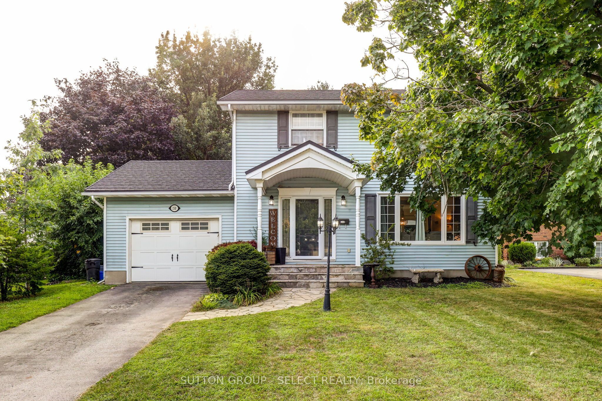 150 Dufferin Street Property Photo 1