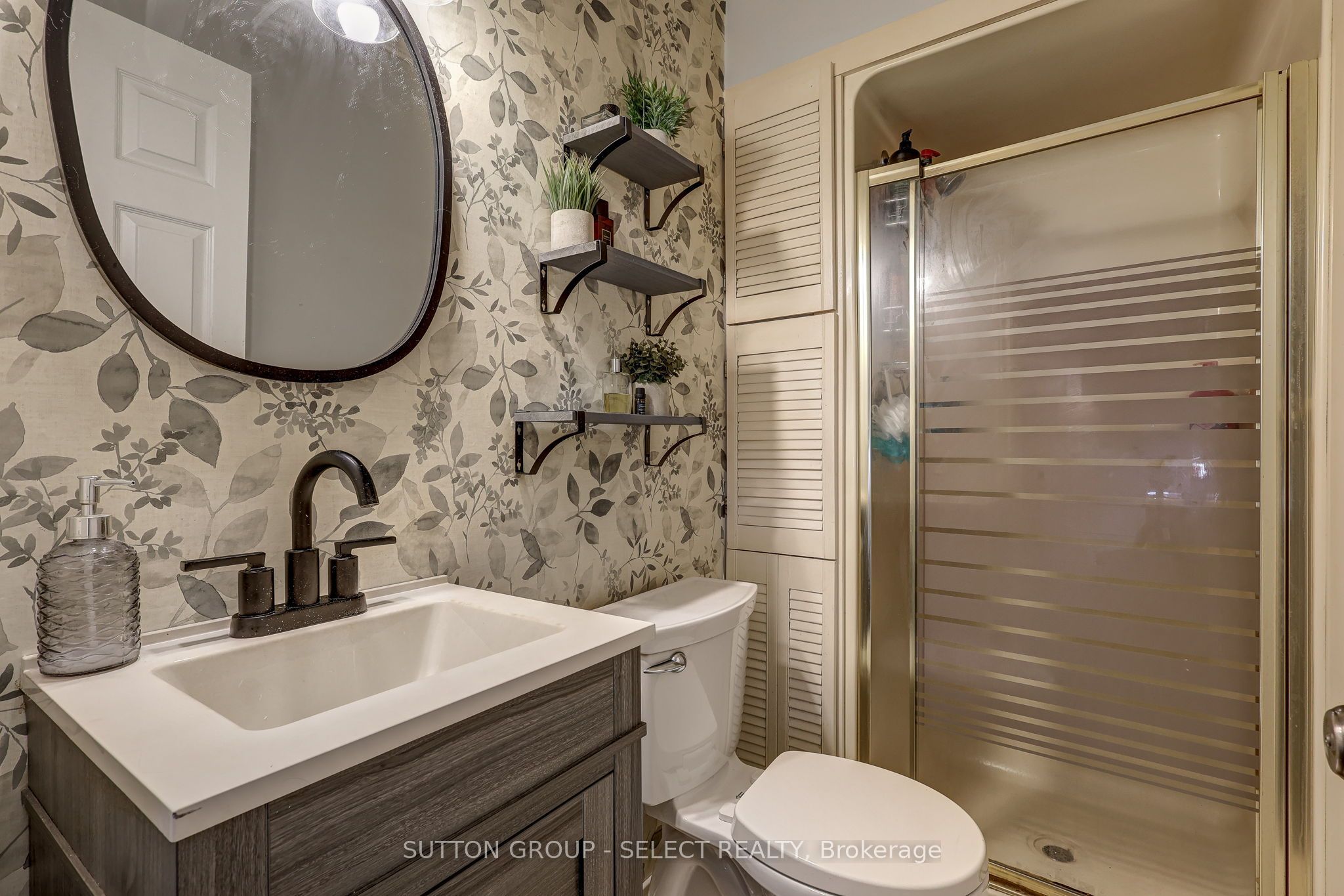150 Dufferin Street Property Photo 32