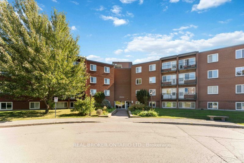 2044 Arrowsmith Drive 105 Property Photo 1