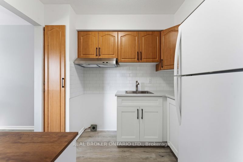 2044 Arrowsmith Drive 105 Property Photo 10