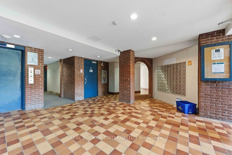 2044 Arrowsmith Drive 105 Property Photo 18