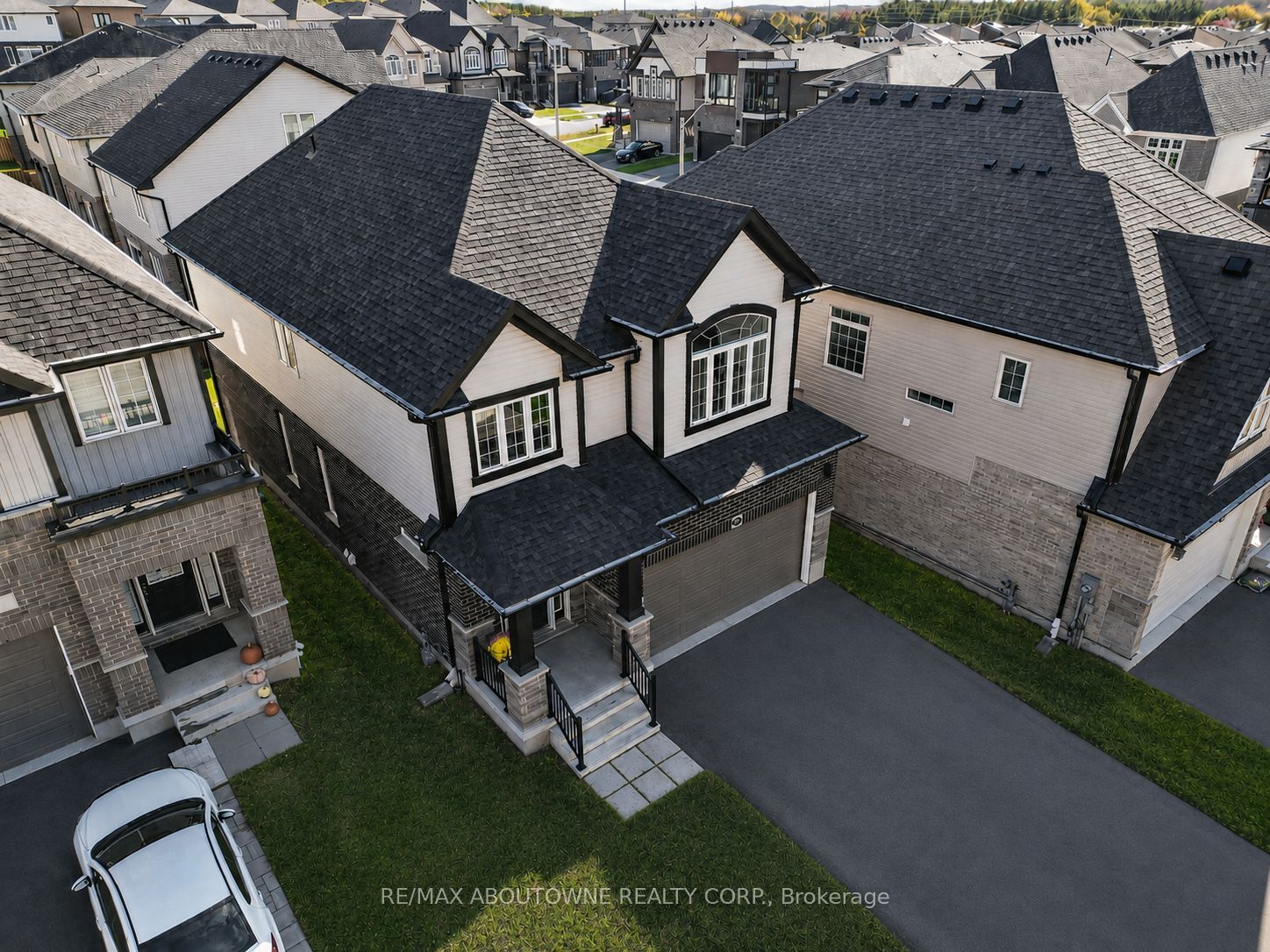 96 Nathalie Street Property Photo 38