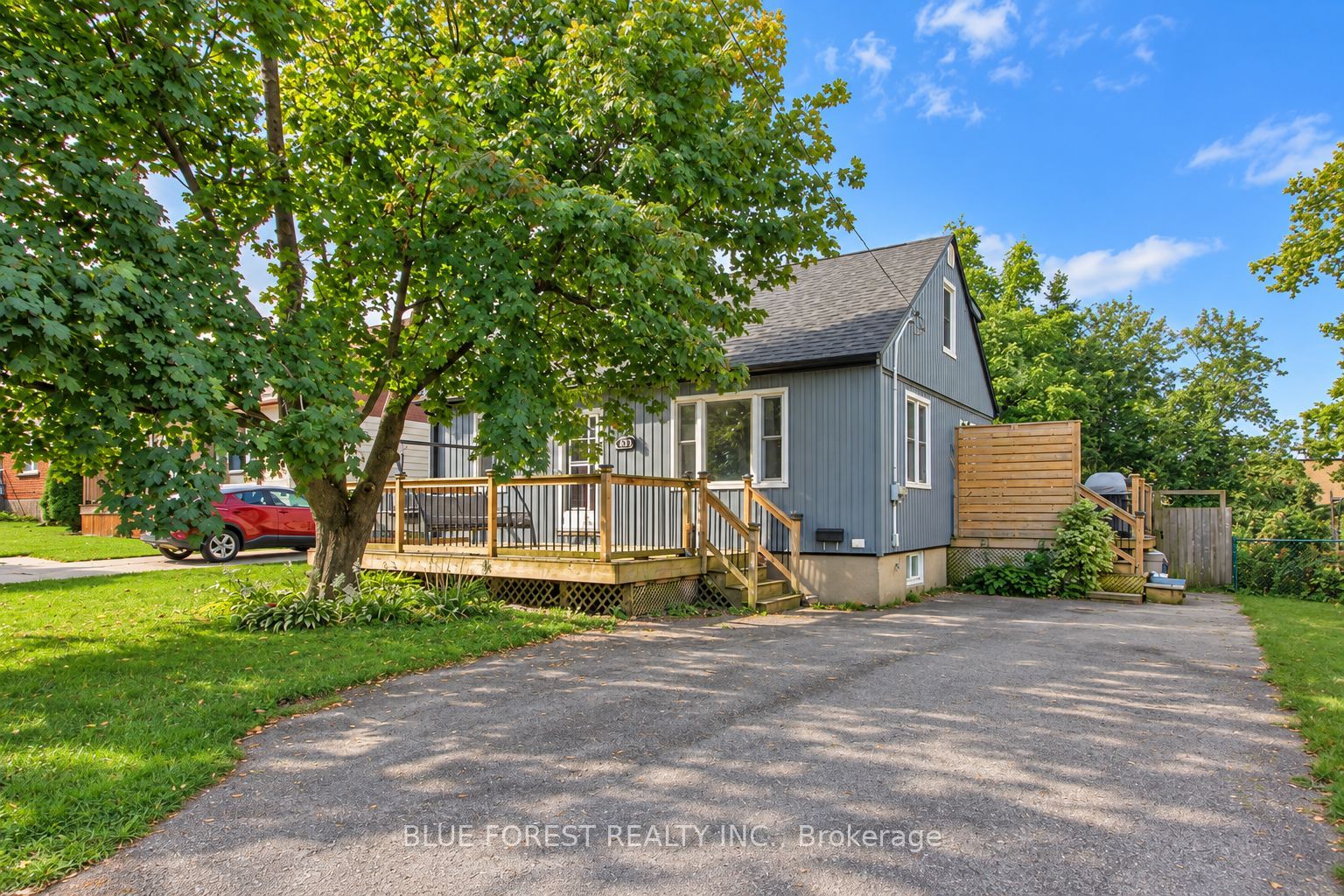 439 Beatrice Street Property Photo 1