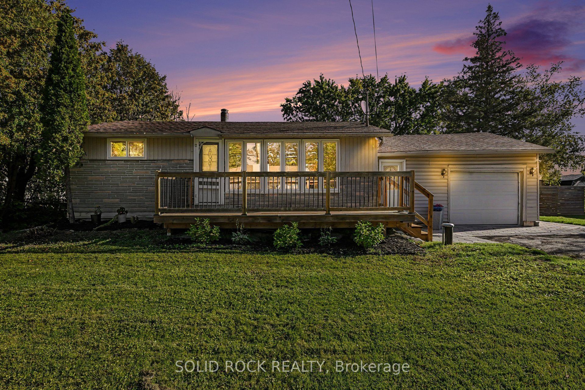 236 Campbell Drive N Property Photo 1