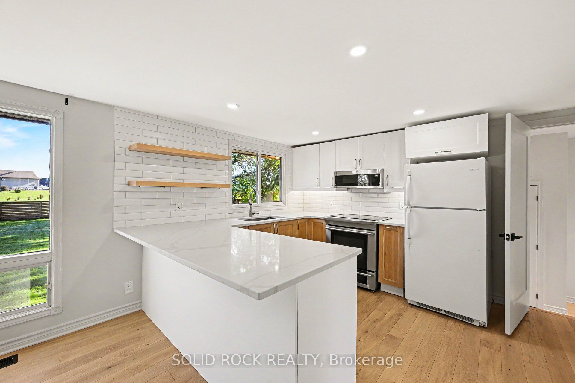 236 Campbell Drive N Property Photo 8