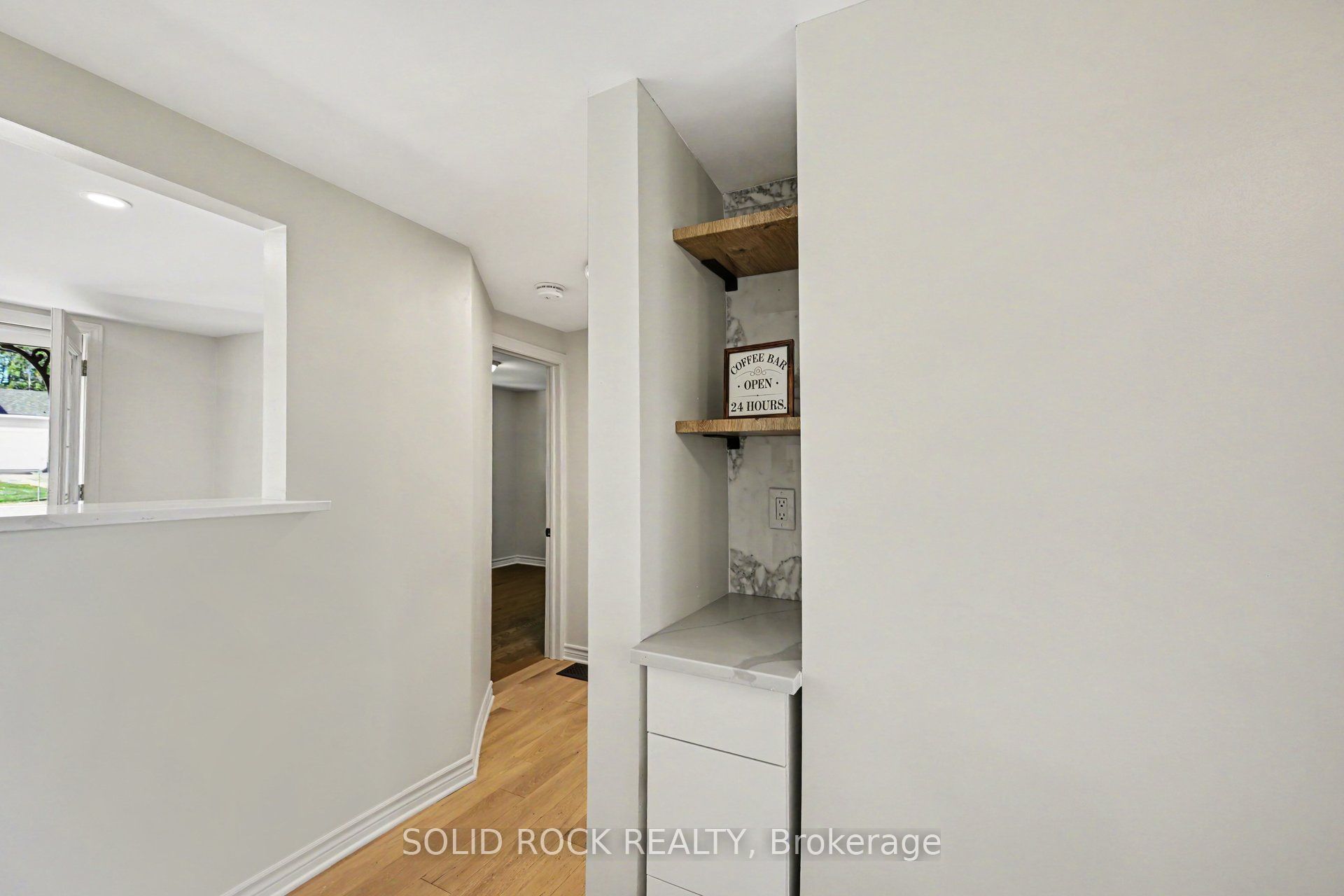 236 Campbell Drive N Property Photo 17
