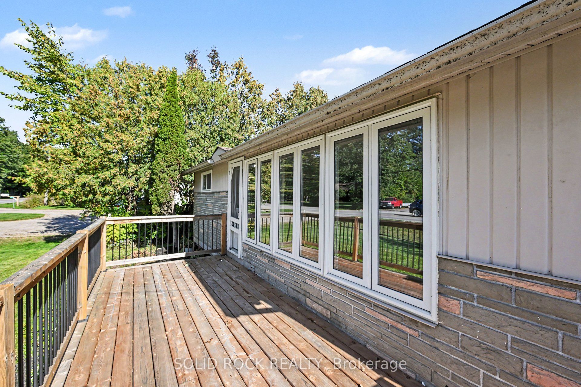 236 Campbell Drive N Property Photo 28