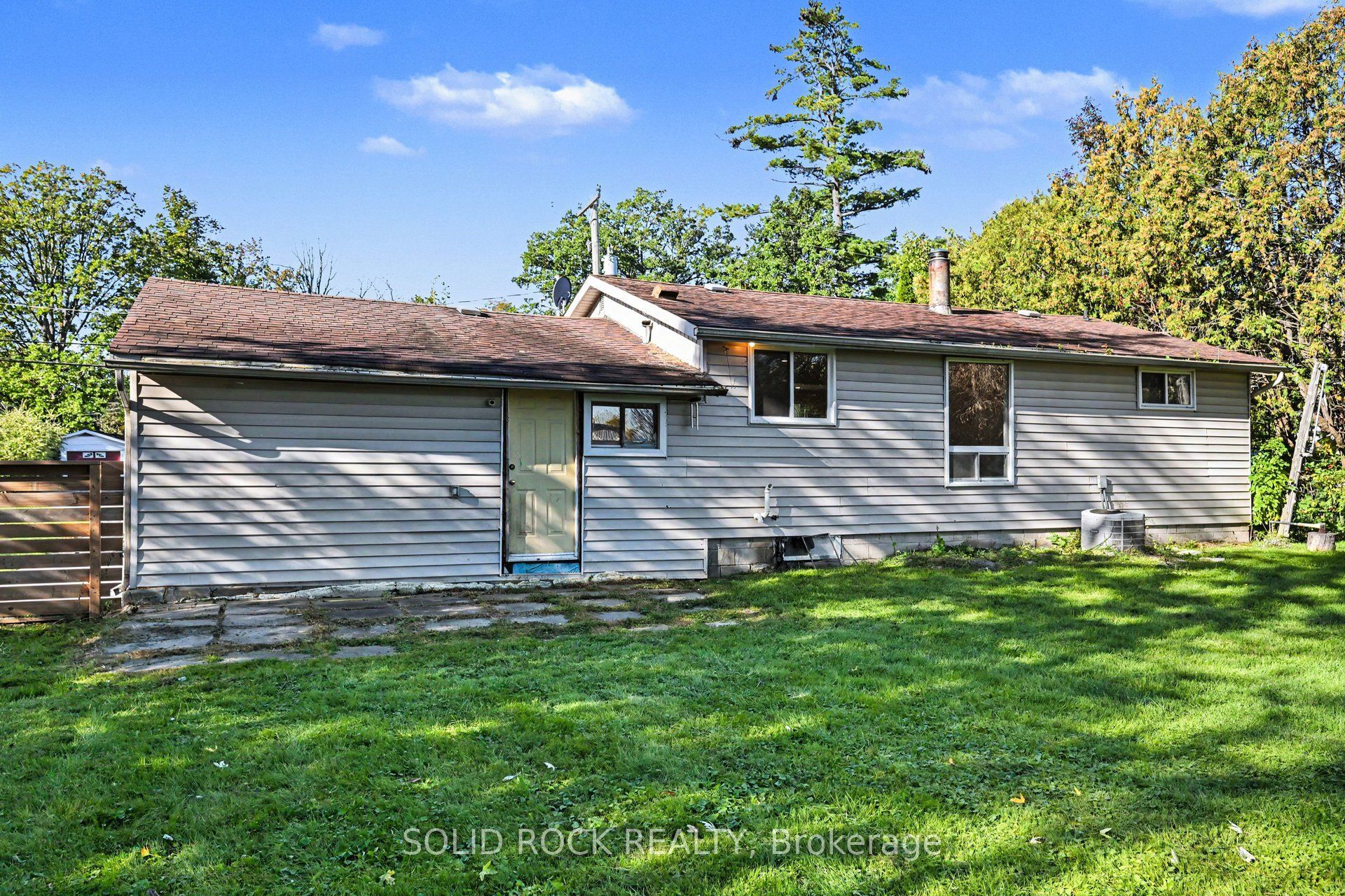 236 Campbell Drive N Property Photo 29
