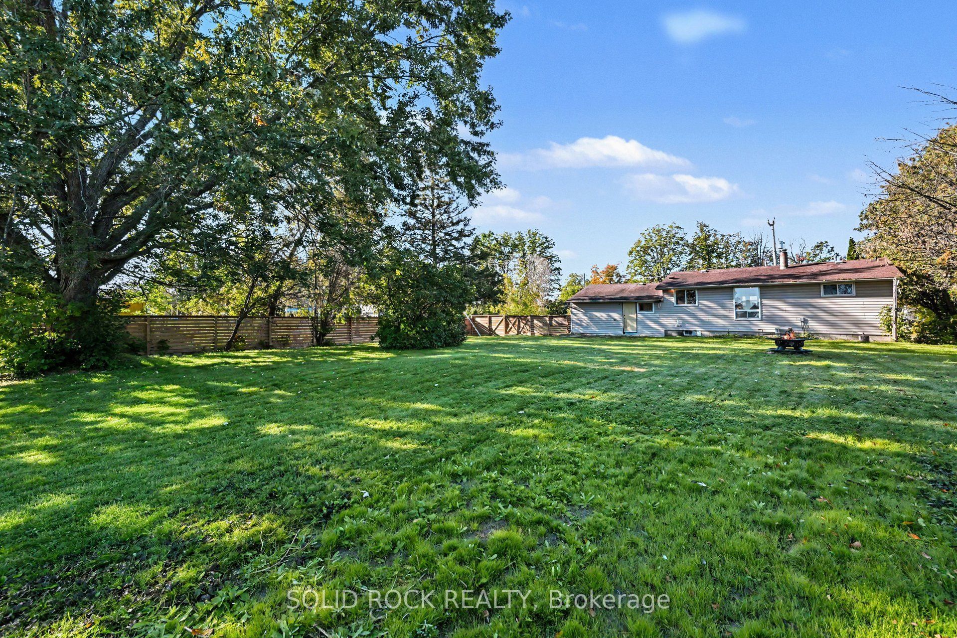 236 Campbell Drive N Property Photo 31