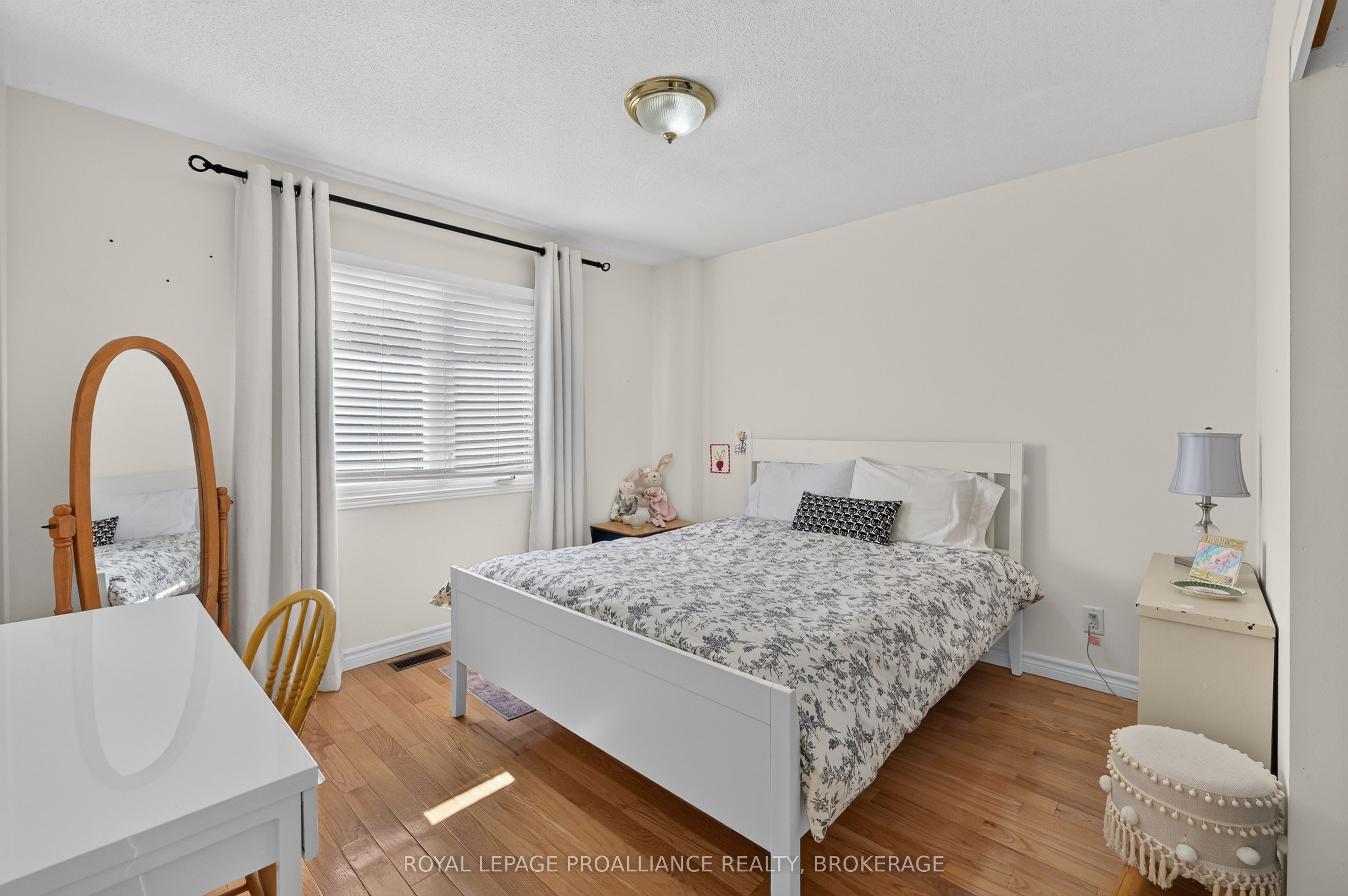 640 Braeside Crescent Property Photo 25