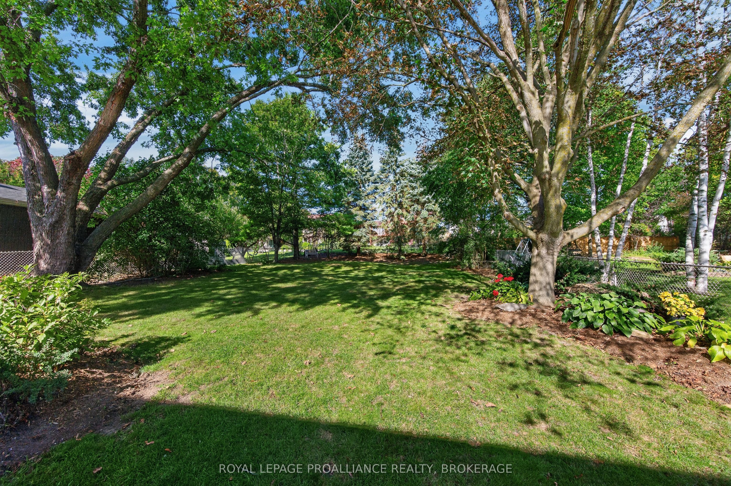 640 Braeside Crescent Property Photo 40