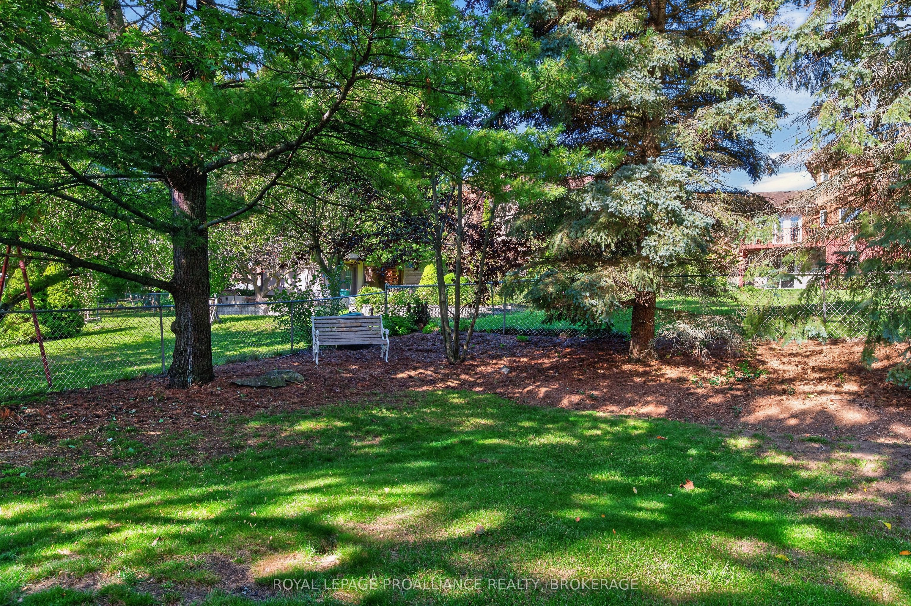 640 Braeside Crescent Property Photo 41