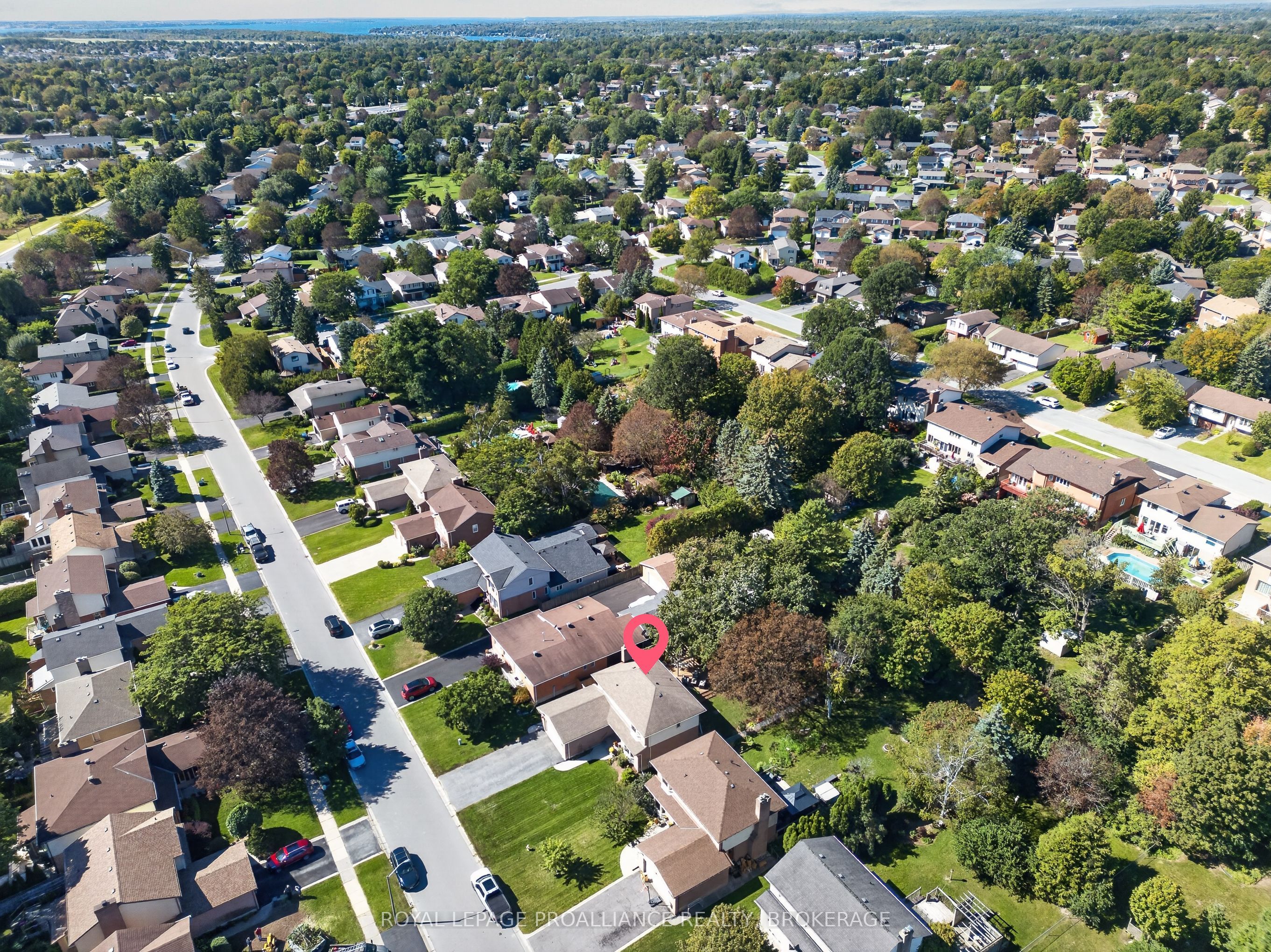 640 Braeside Crescent Property Photo 44