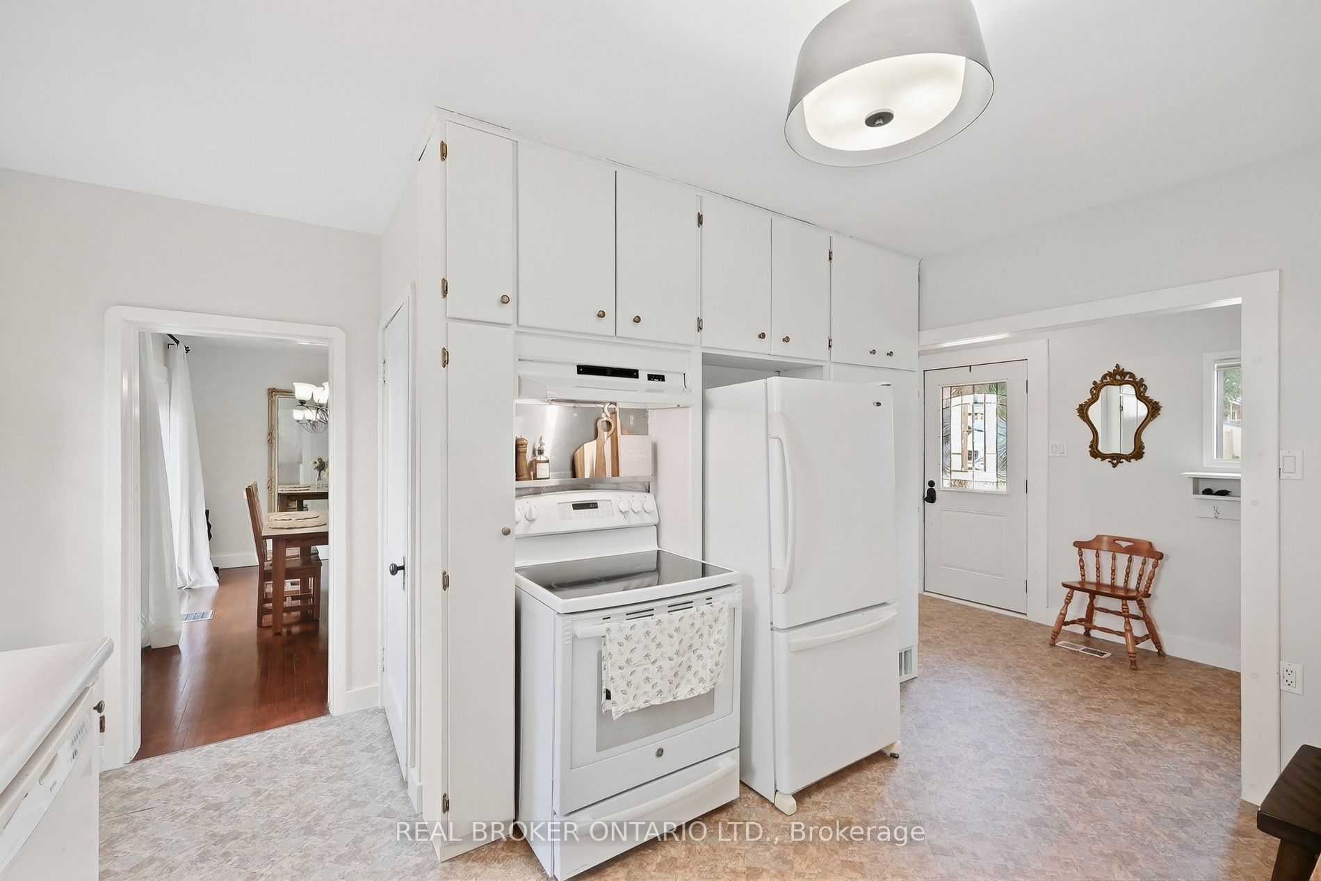 22 Temperance Street Property Photo 8