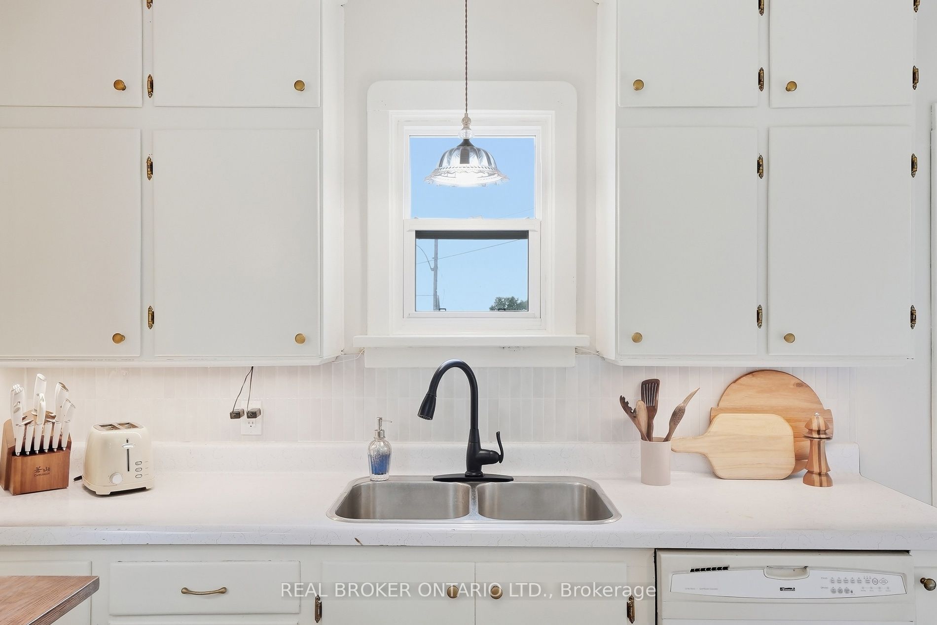 22 Temperance Street Property Photo 10