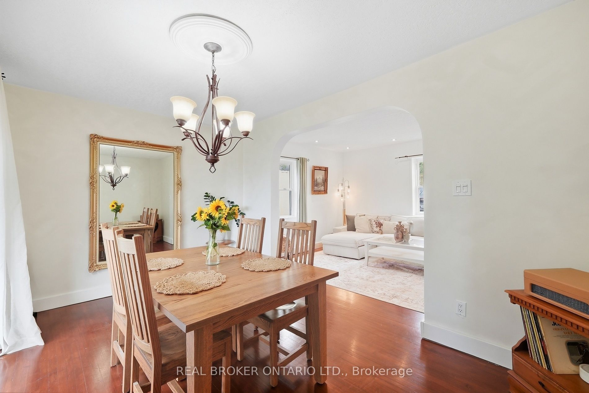 22 Temperance Street Property Photo 11
