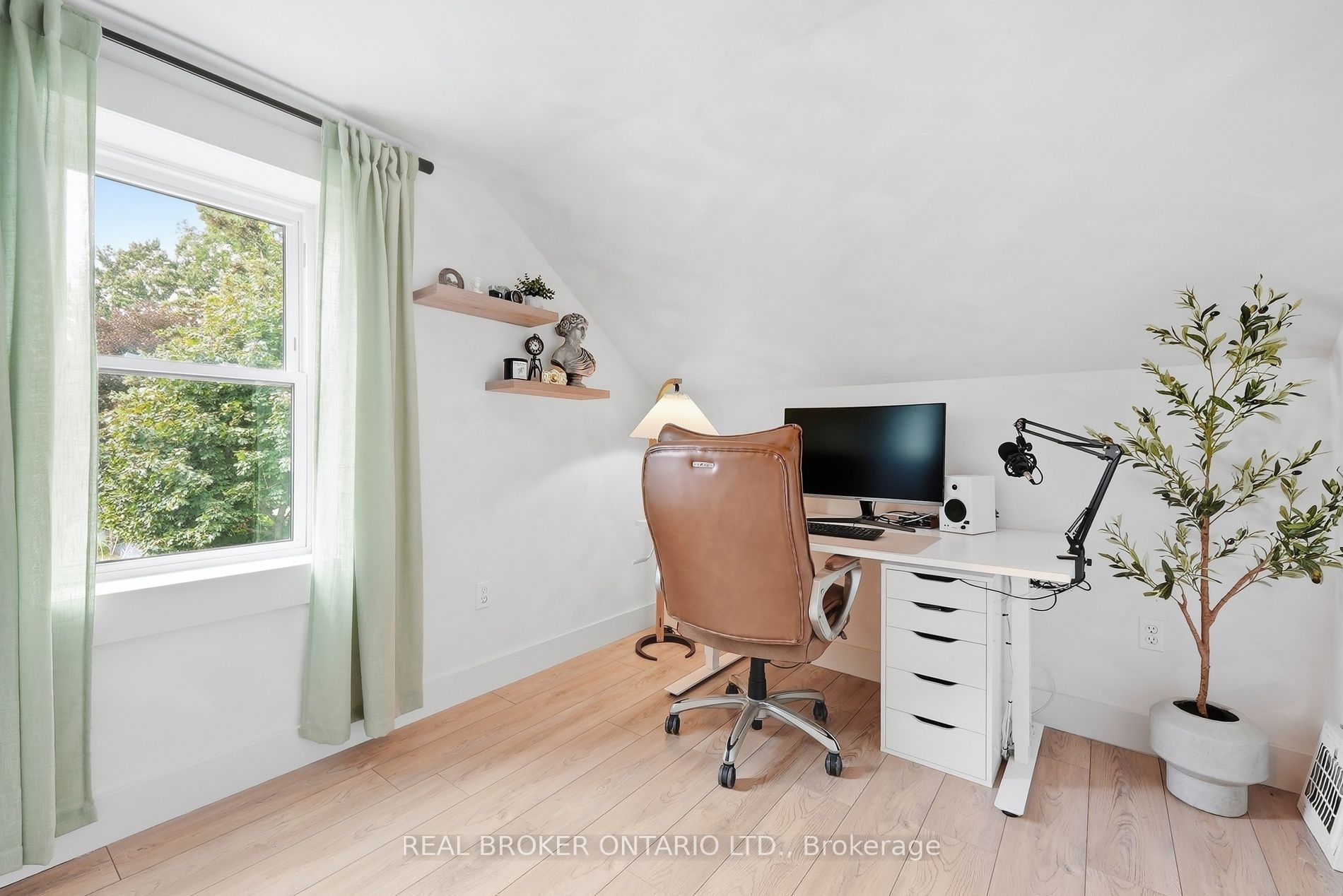 22 Temperance Street Property Photo 15