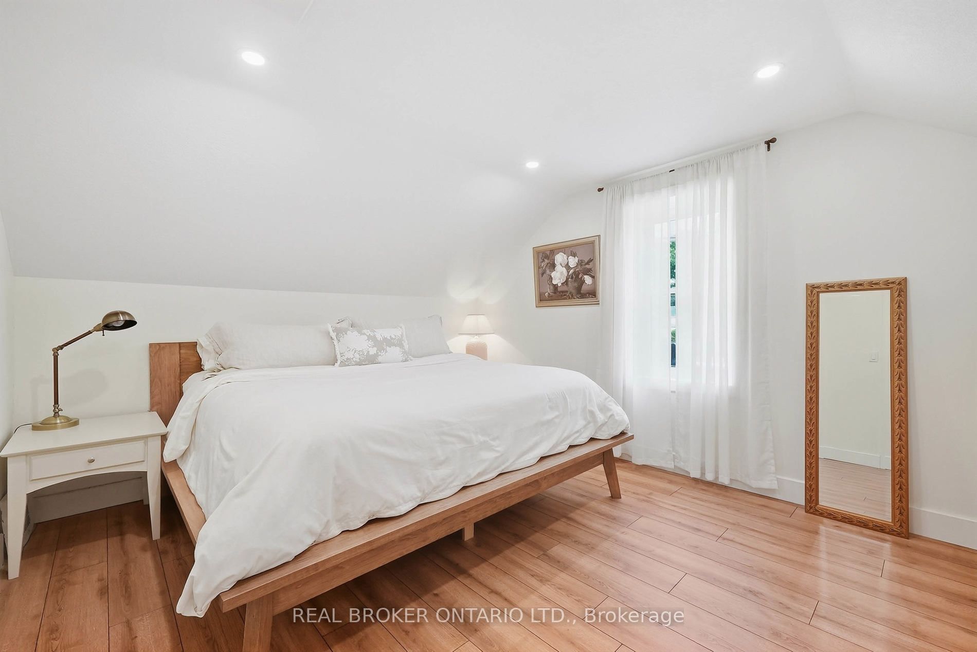 22 Temperance Street Property Photo 19