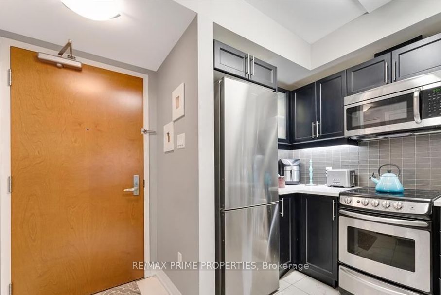 195 Besserer Street 706 Property Photo 3