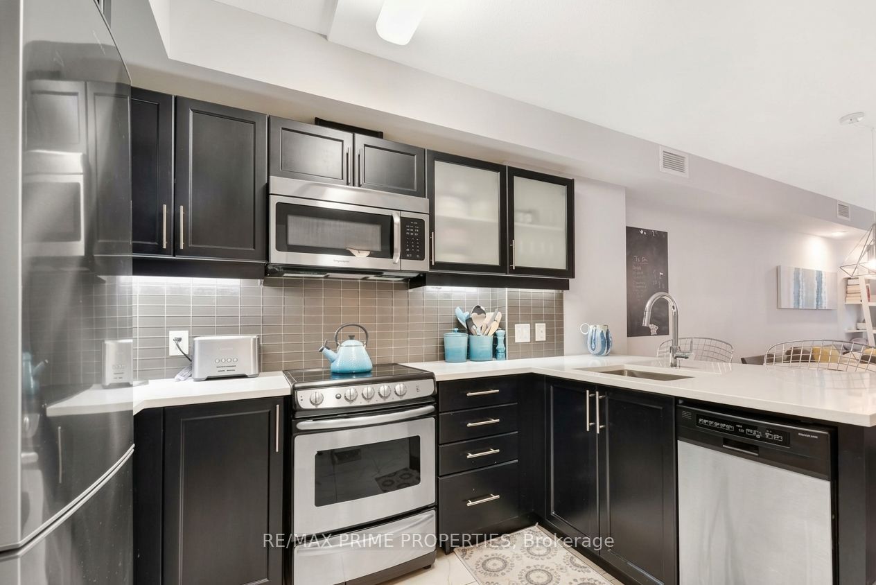 195 Besserer Street 706 Property Photo 5