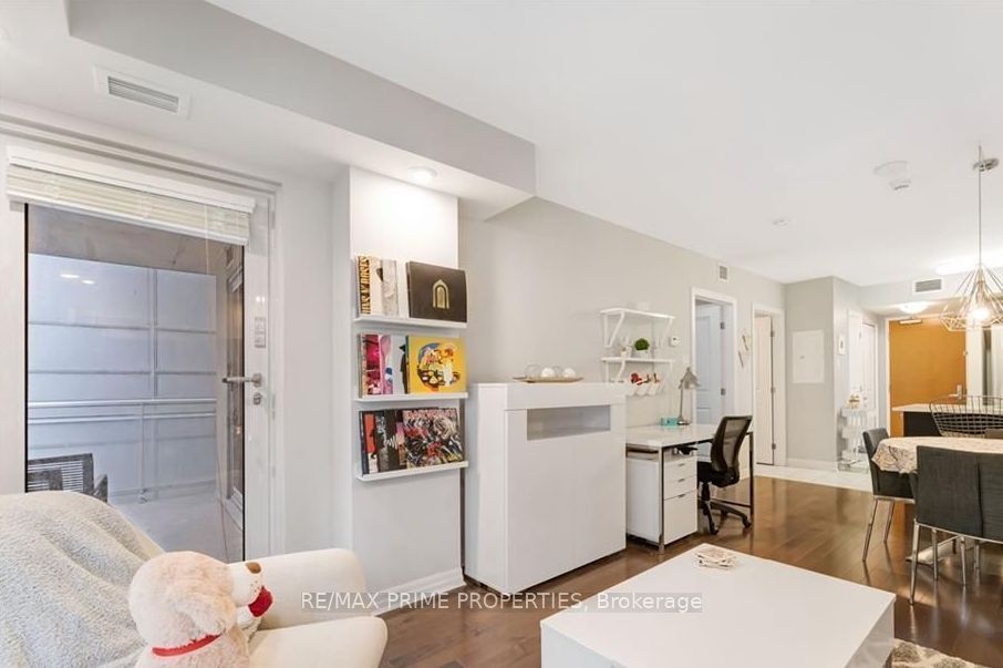 195 Besserer Street 706 Property Photo 9