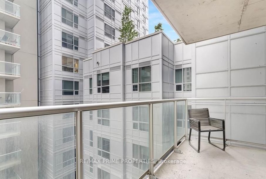 195 Besserer Street 706 Property Photo 17