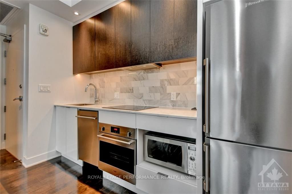 20 Daly Avenue 1705 Property Photo 8
