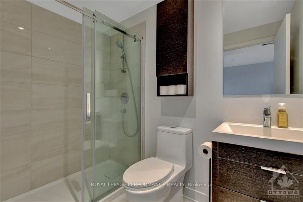 20 Daly Avenue 1705 Property Photo 16